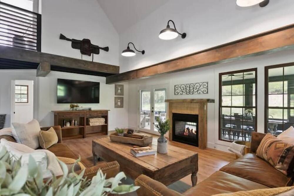 Photo of Livingroom in Franklin