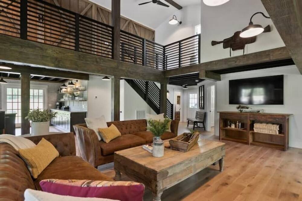 Photo of Livingroom in Franklin
