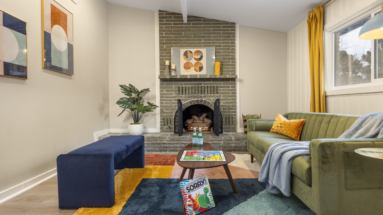 Photo of Livingroom in Mission Hills South