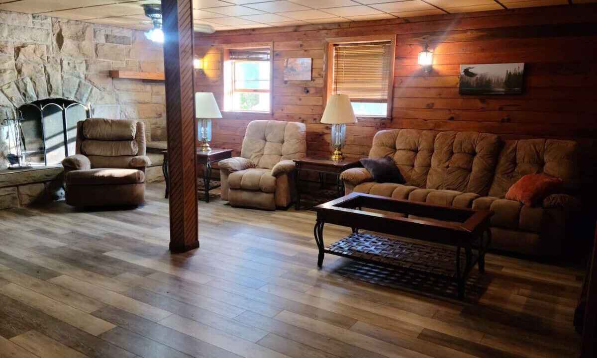 Photo of Livingroom in Turtlepoint