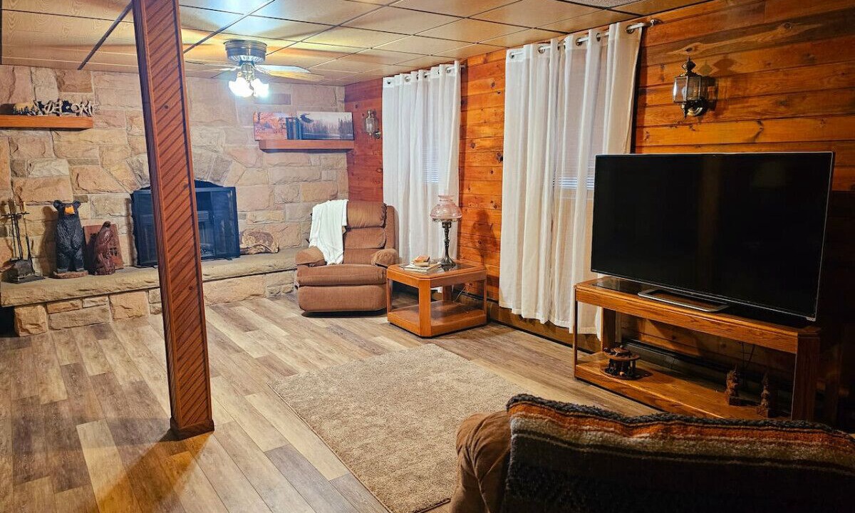 Photo of Livingroom in Turtlepoint