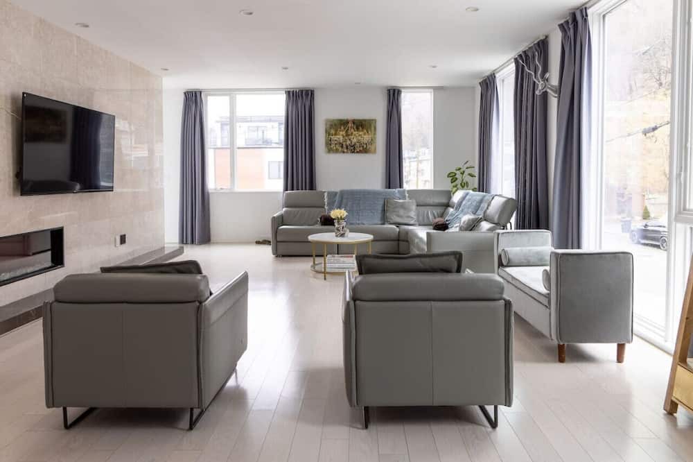 Photo of Others in Edgewater