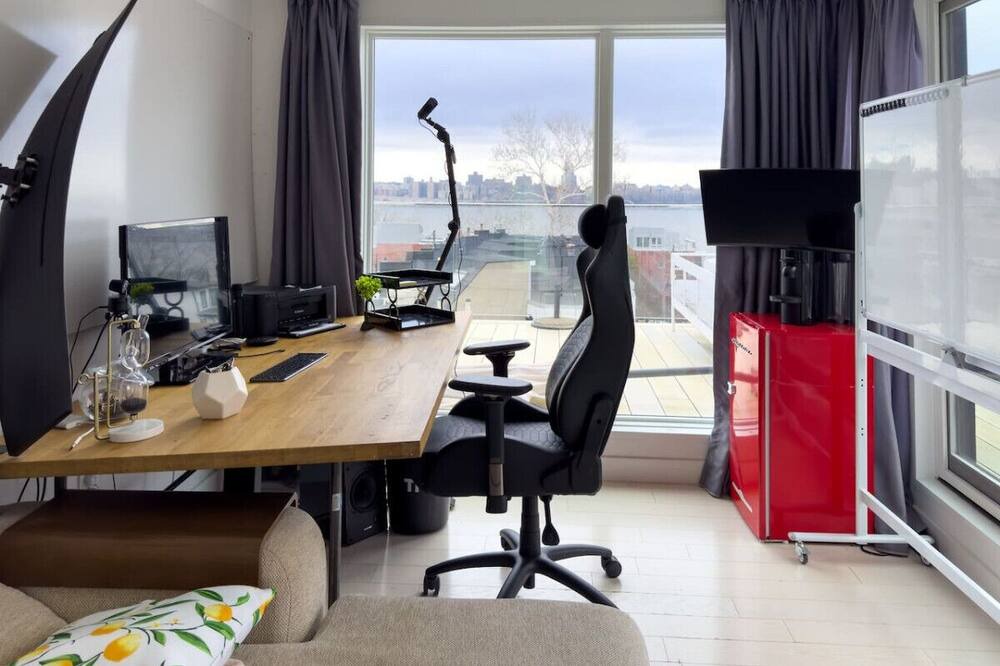 Photo of Others in Edgewater