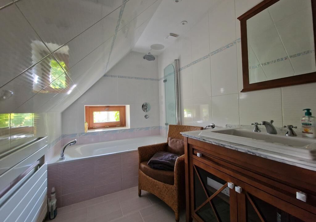 Photo of Others in Fay