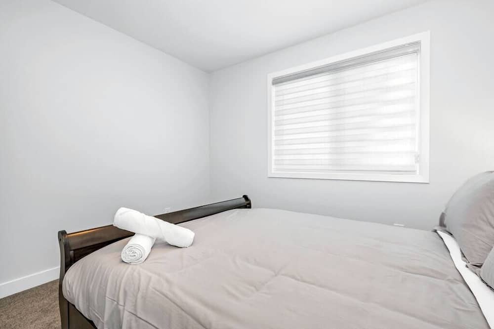Photo of Bedroom in Cardinal Creek