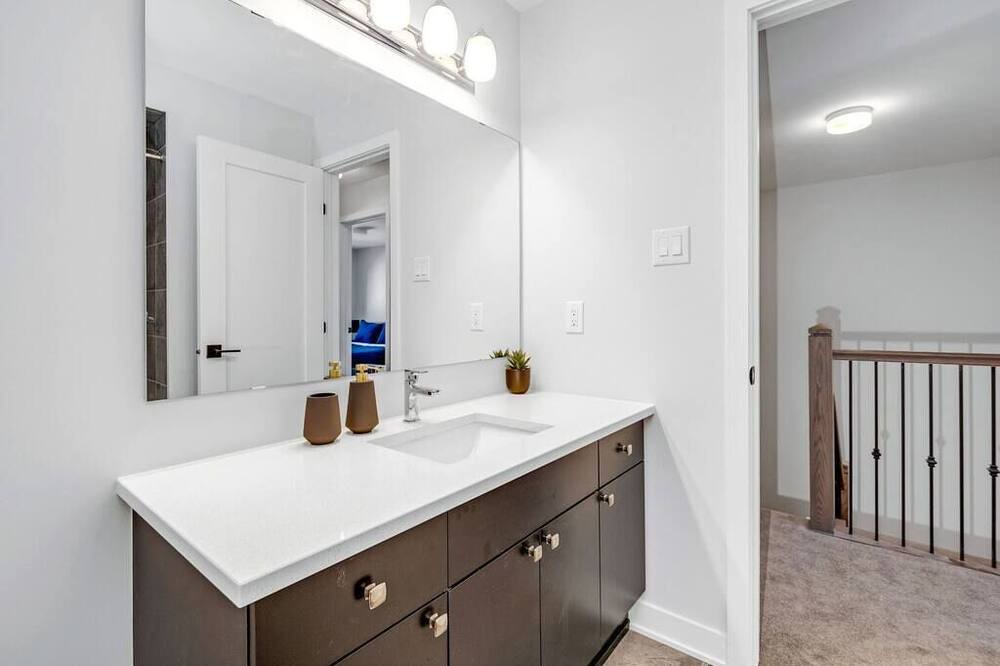 Photo of Bathroom in Cardinal Creek