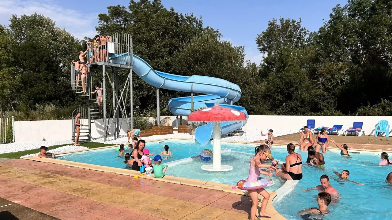 Photo of Outdoor in Saint-Denis-du-Payre