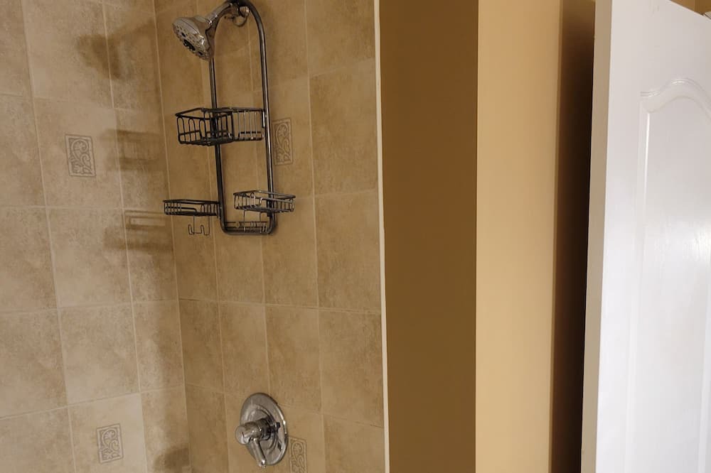 Photo of Bathroom in Leitrim