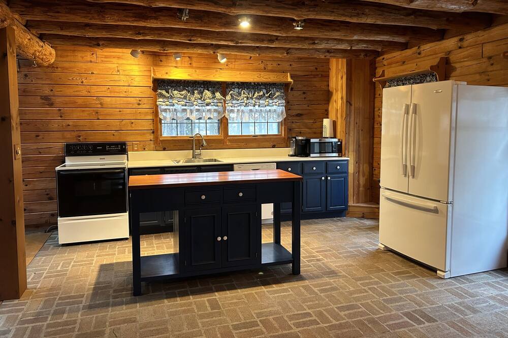 Photo of Kitchen in Elk Creek Township