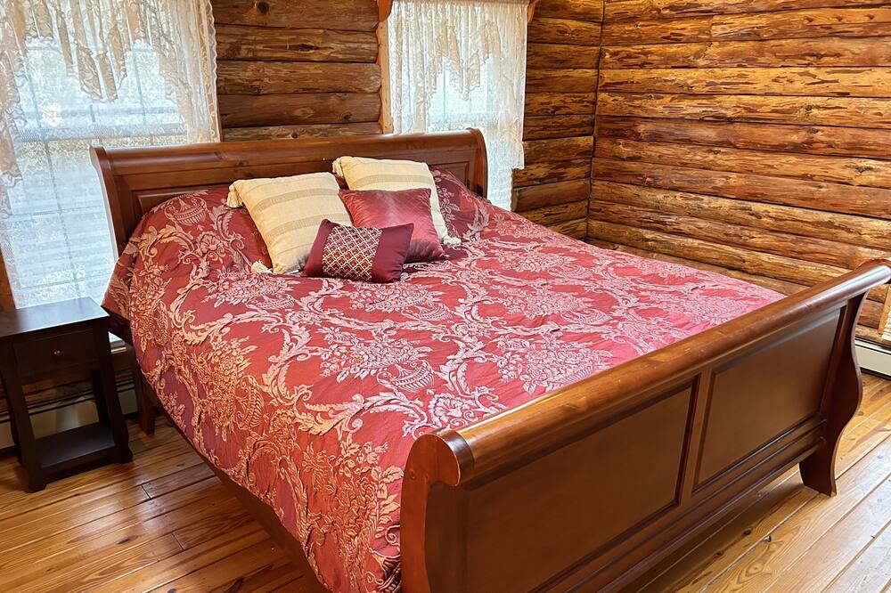 Photo of Bedroom in Elk Creek Township