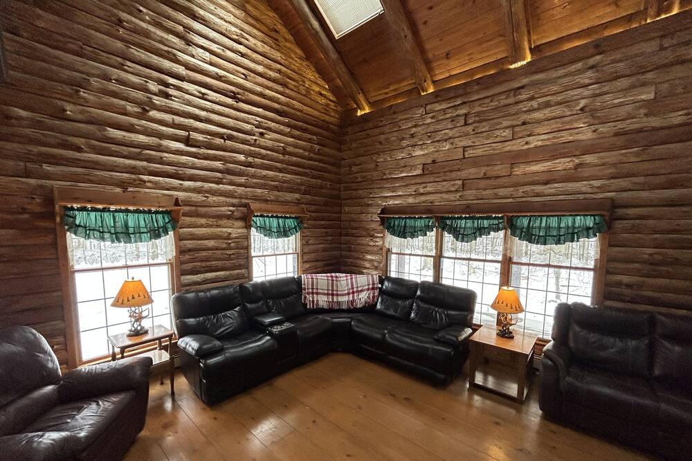 Photo of Livingroom in Elk Creek Township