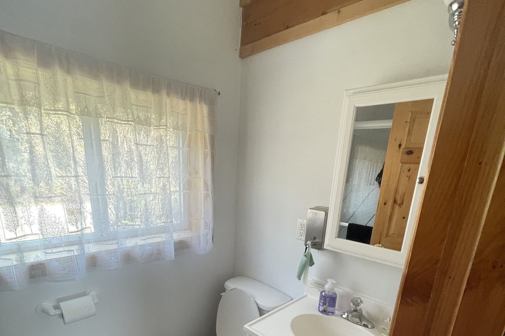 Photo of Bathroom in Schreiber