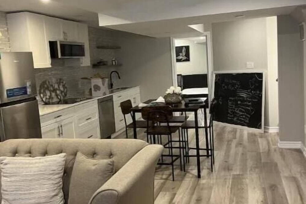 Photo of Livingroom in Oshawa