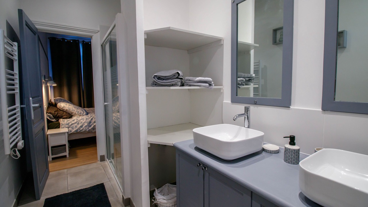 Photo of Bathroom in Castelnaudary