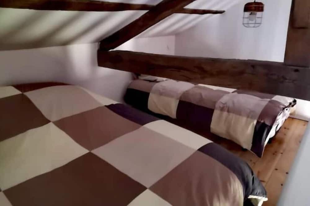 Photo of Bedroom in Maylis