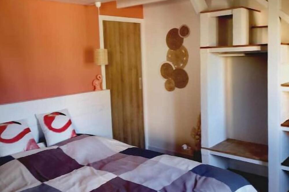 Photo of Bedroom in Maylis
