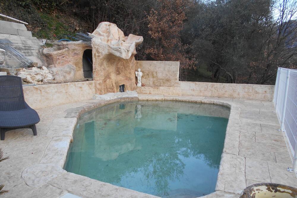 Photo of Outdoor in Lantosque