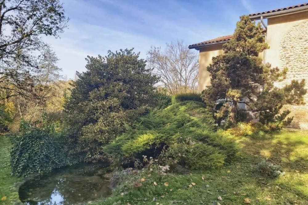 Photo of Others in Eymeux