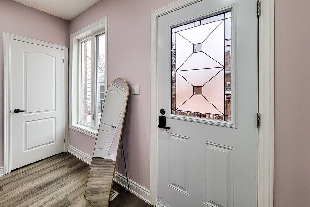 Photo of Livingroom in Brantford