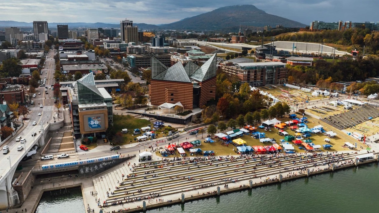 Photo of Others in Downtown Chattanooga