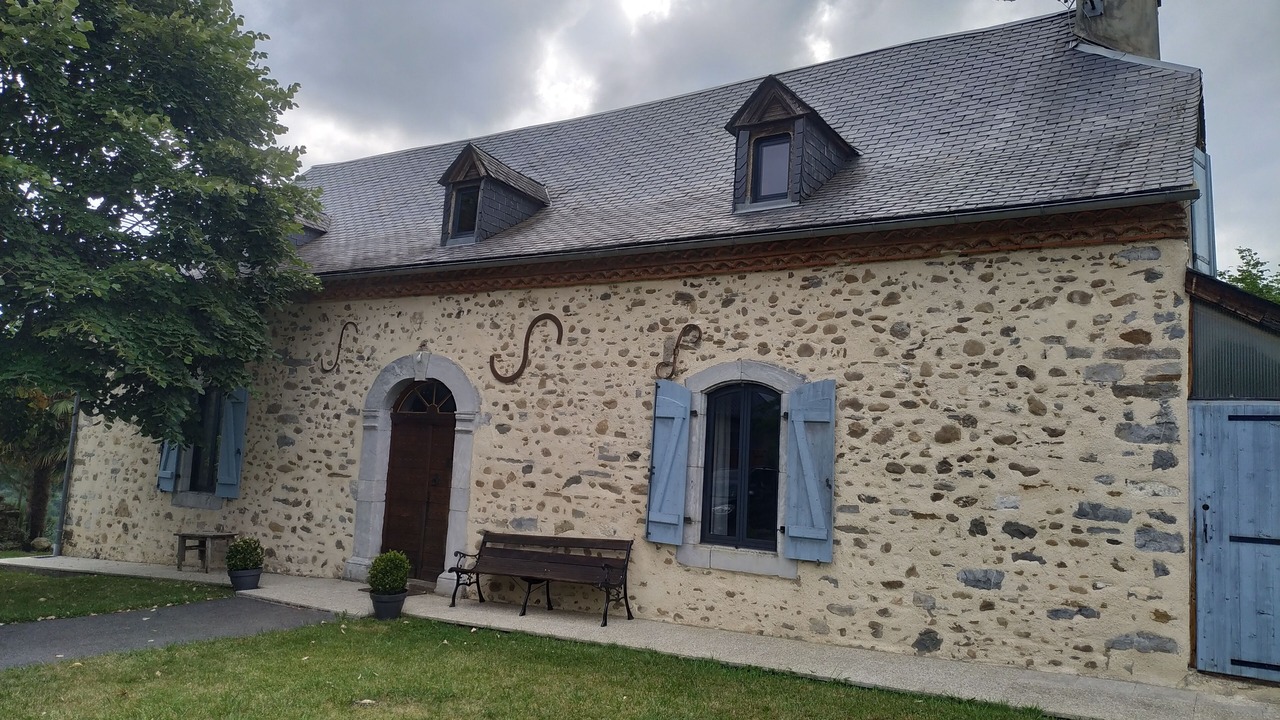 Photo of Outdoor in Molere