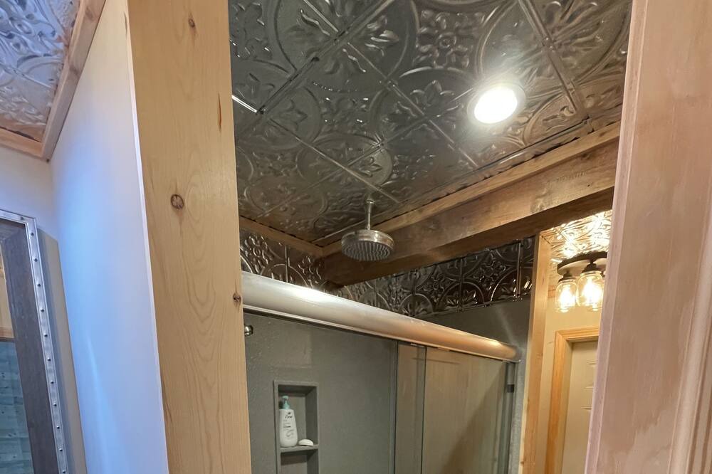 Photo of Bathroom in Sycamore