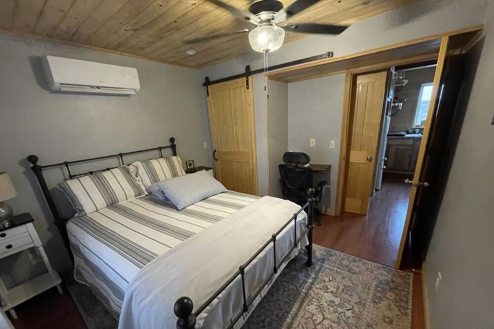 Photo of Bedroom in Sycamore