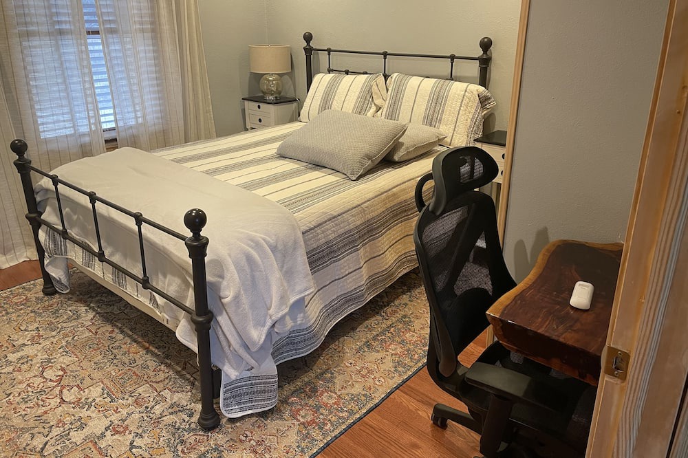Photo of Bedroom in Sycamore