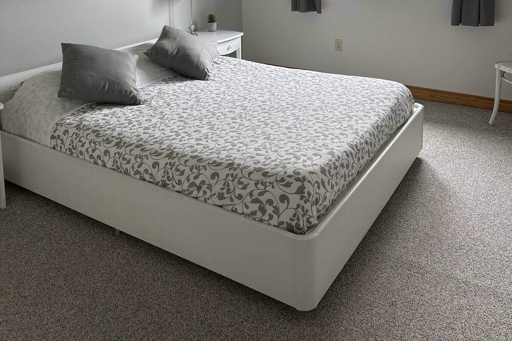 Photo of Bedroom in Straffordville