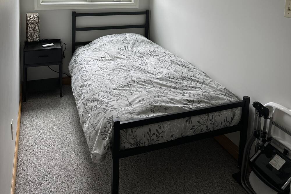 Photo of Bedroom in Straffordville