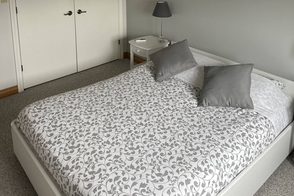 Photo of Bedroom in Straffordville