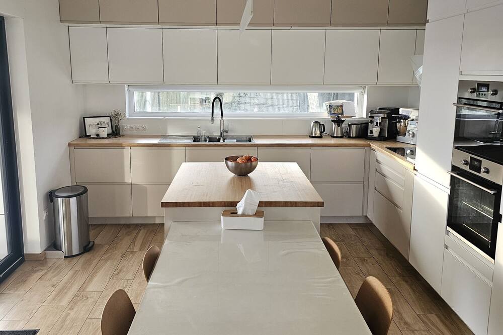 Photo of Kitchen in Bourbourg