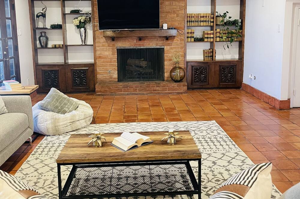 Photo of Livingroom in El Paso