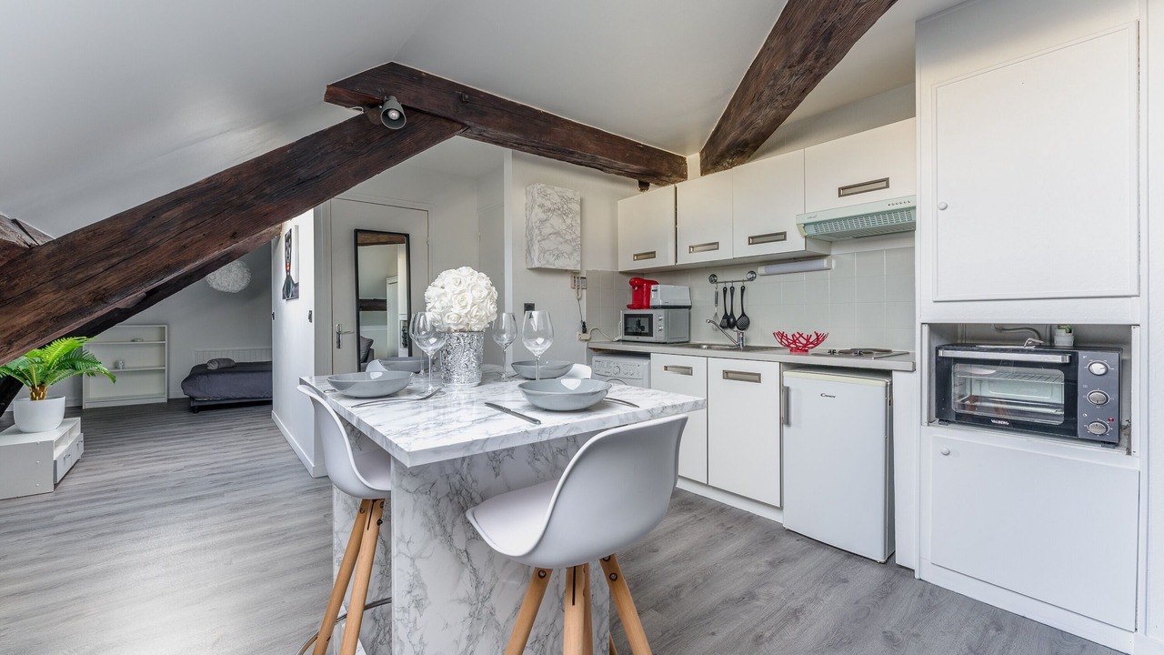 Photo of Kitchen in Republique - Les Ponts