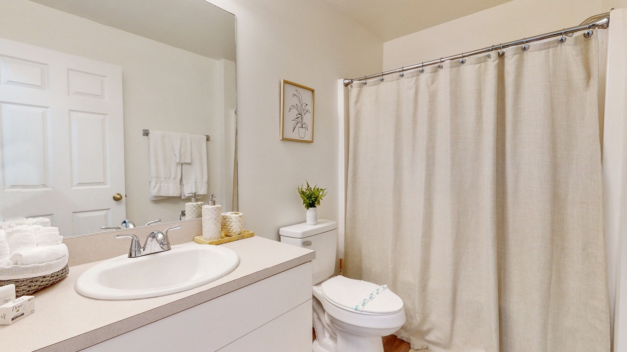 Photo of Bathroom in Diplomat