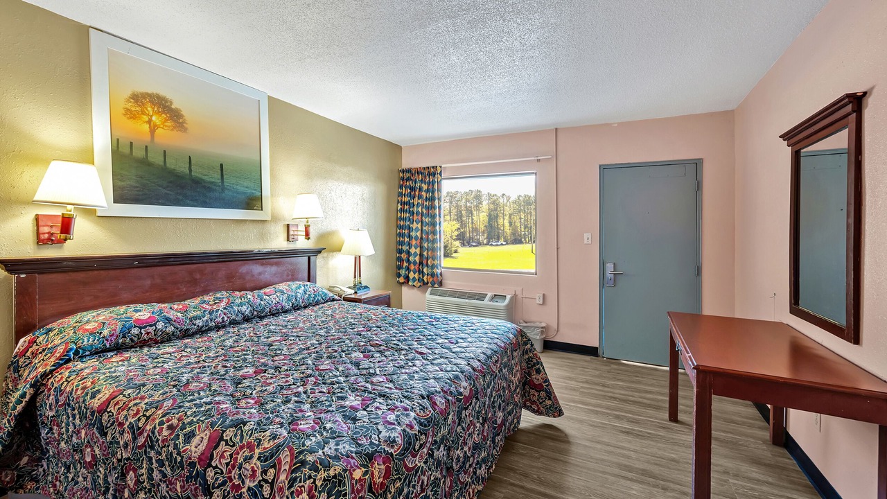 Photo of Bedroom in Four Oaks