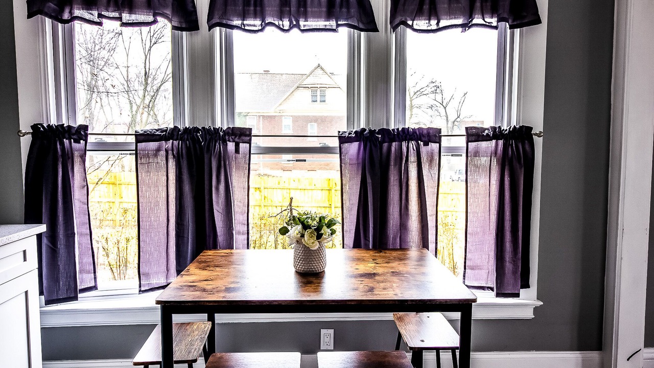 Photo of Kitchen in Downtown Niagara Falls