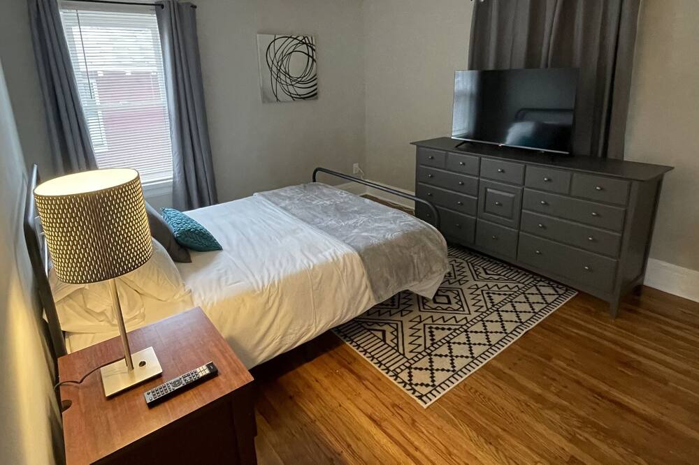 Photo of Bedroom in Hough