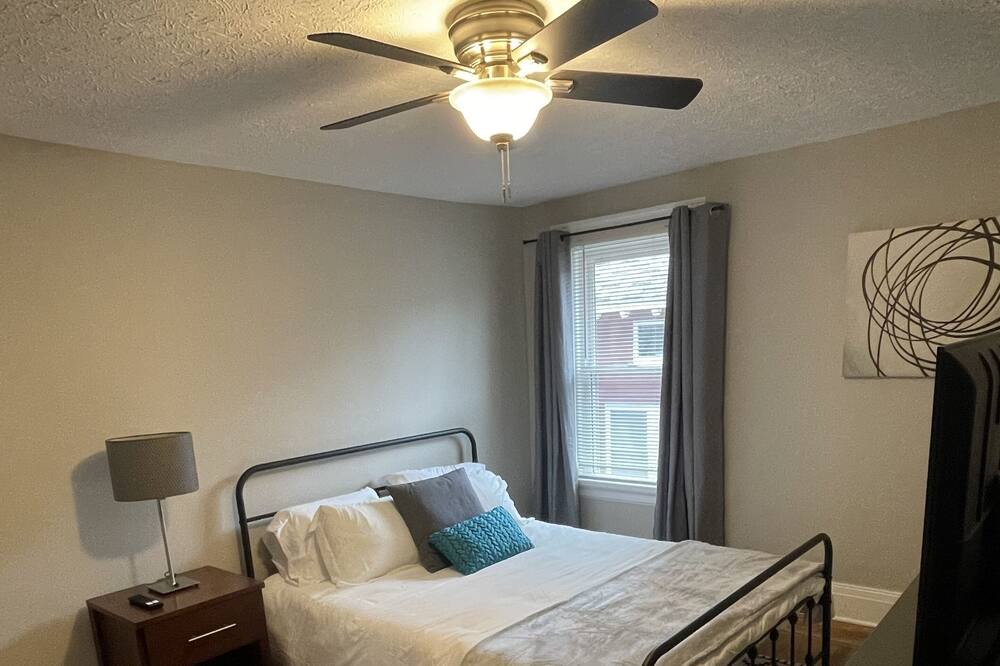 Photo of Bedroom in Hough