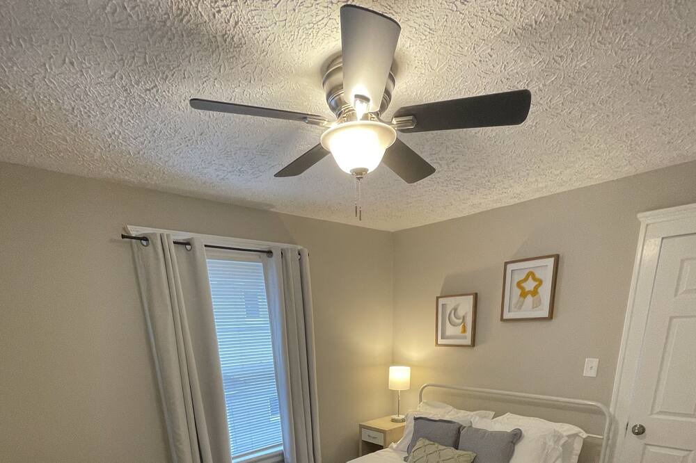 Photo of Bedroom in Hough