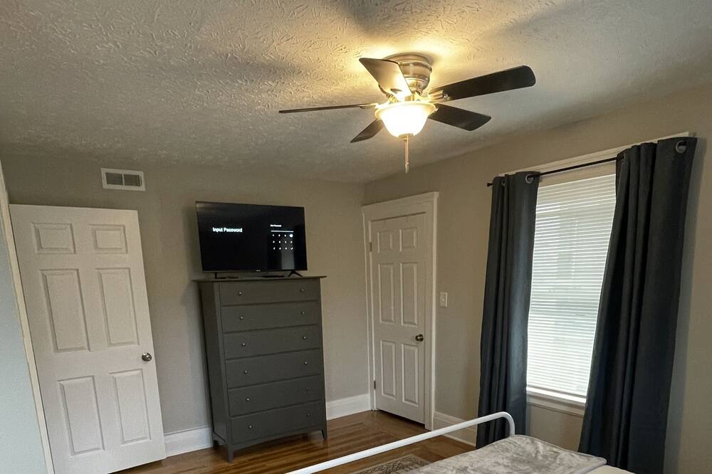Photo of Bedroom in Hough