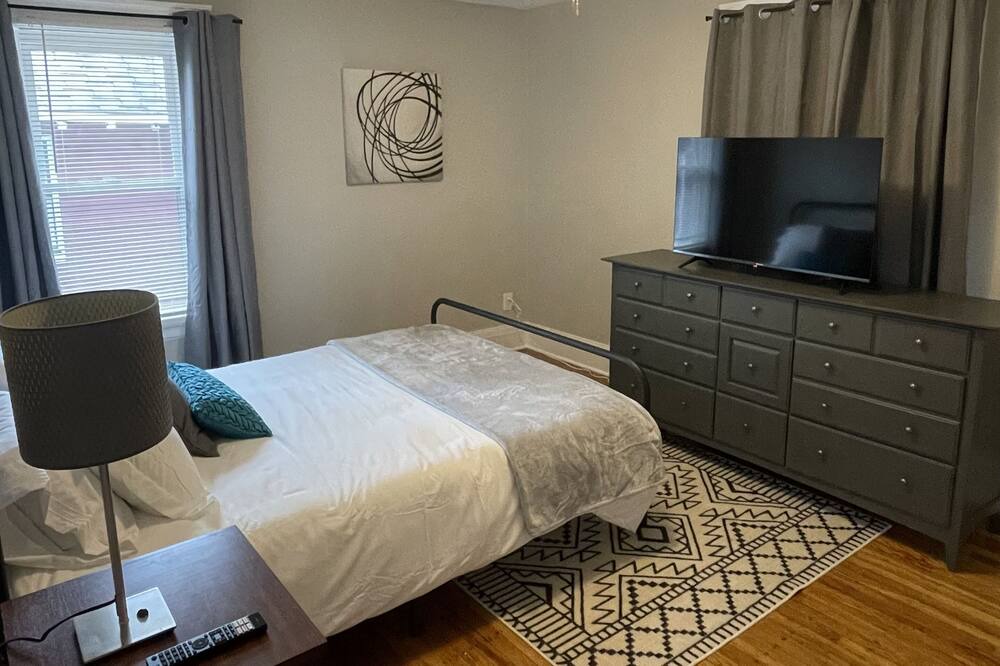 Photo of Bedroom in Hough
