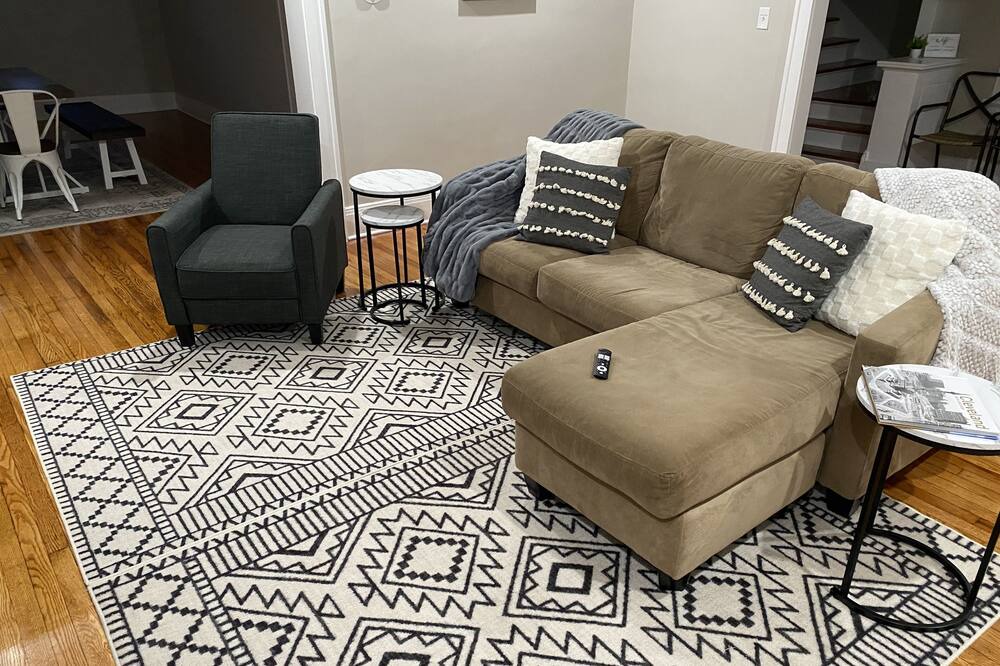 Photo of Livingroom in Hough