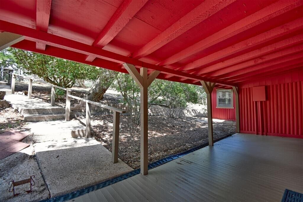 Photo of Patio Balcony in La Grange