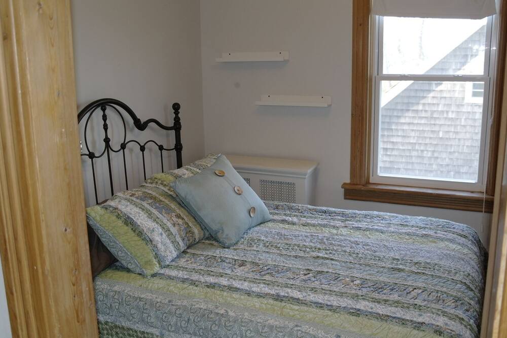 Photo of Bedroom in New London