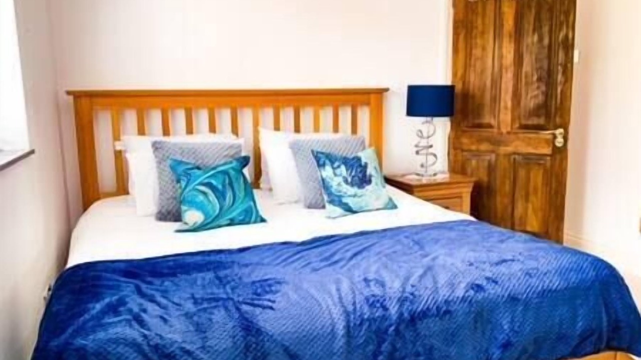 Photo of Others in Reading