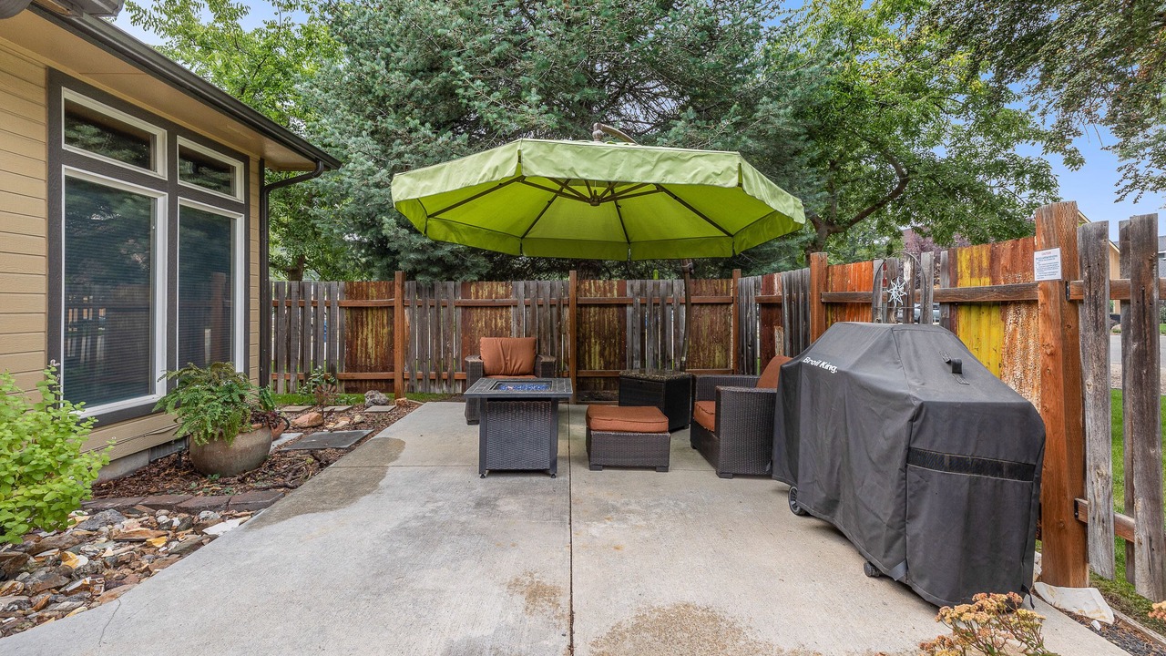 Photo of Outdoor in Sunset