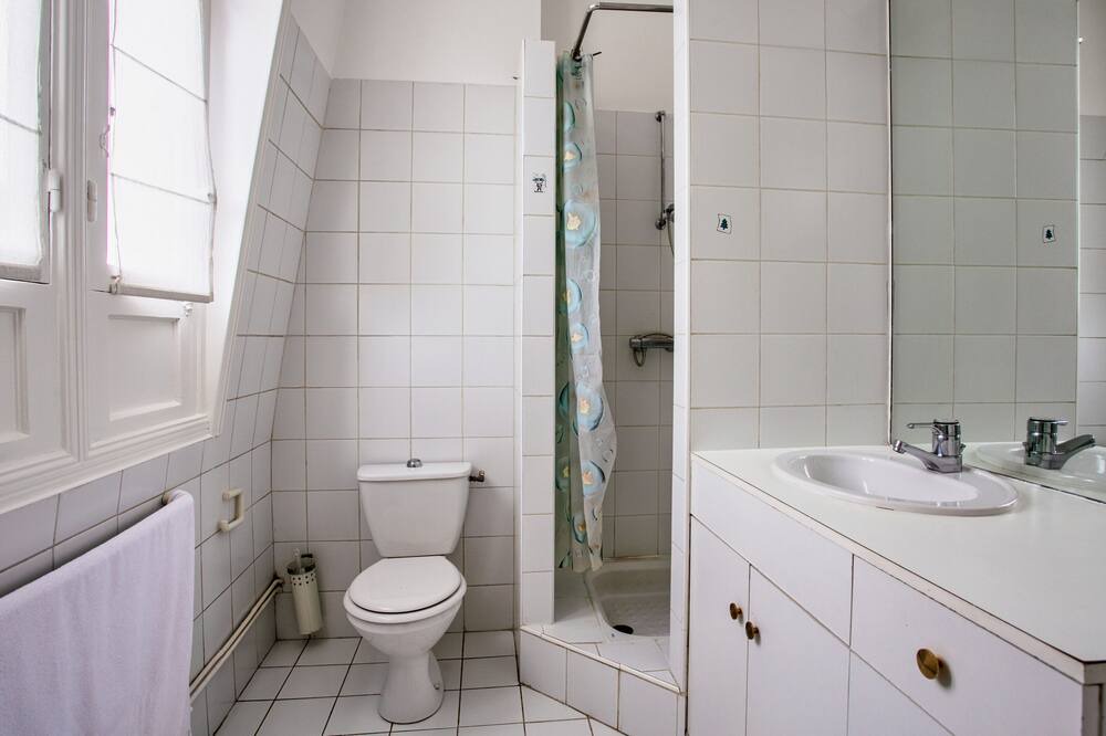 Photo of Bathroom in Neuilly-sur-Seine