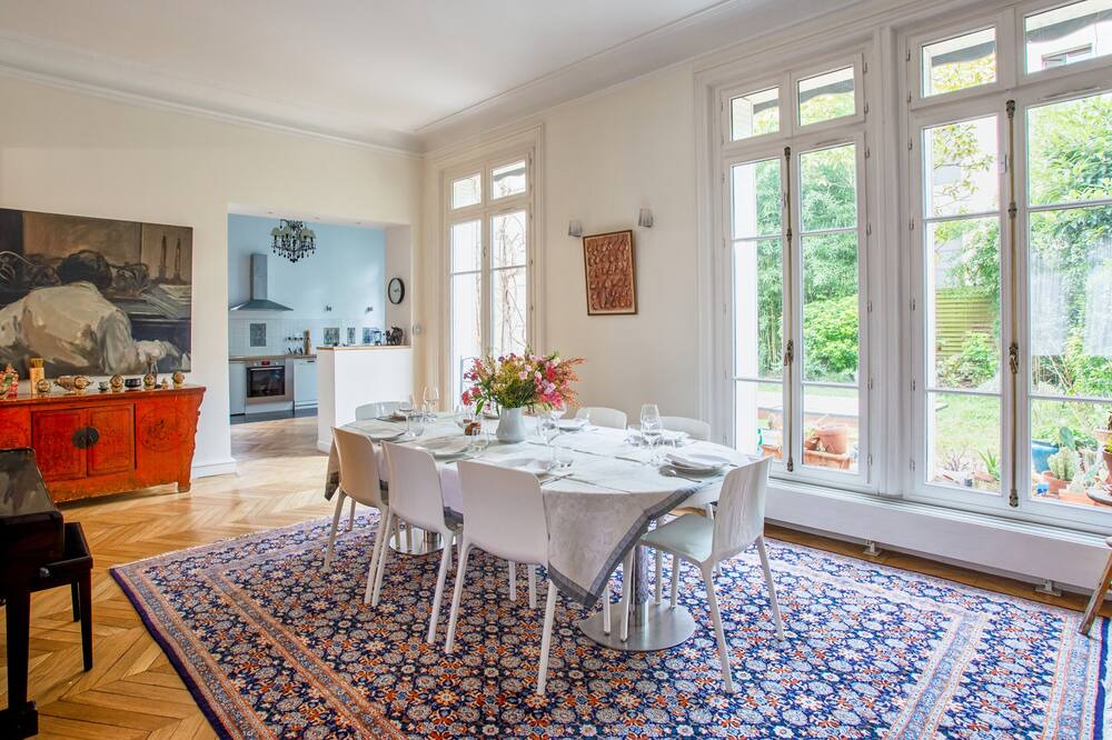 Photo of Others in Neuilly-sur-Seine