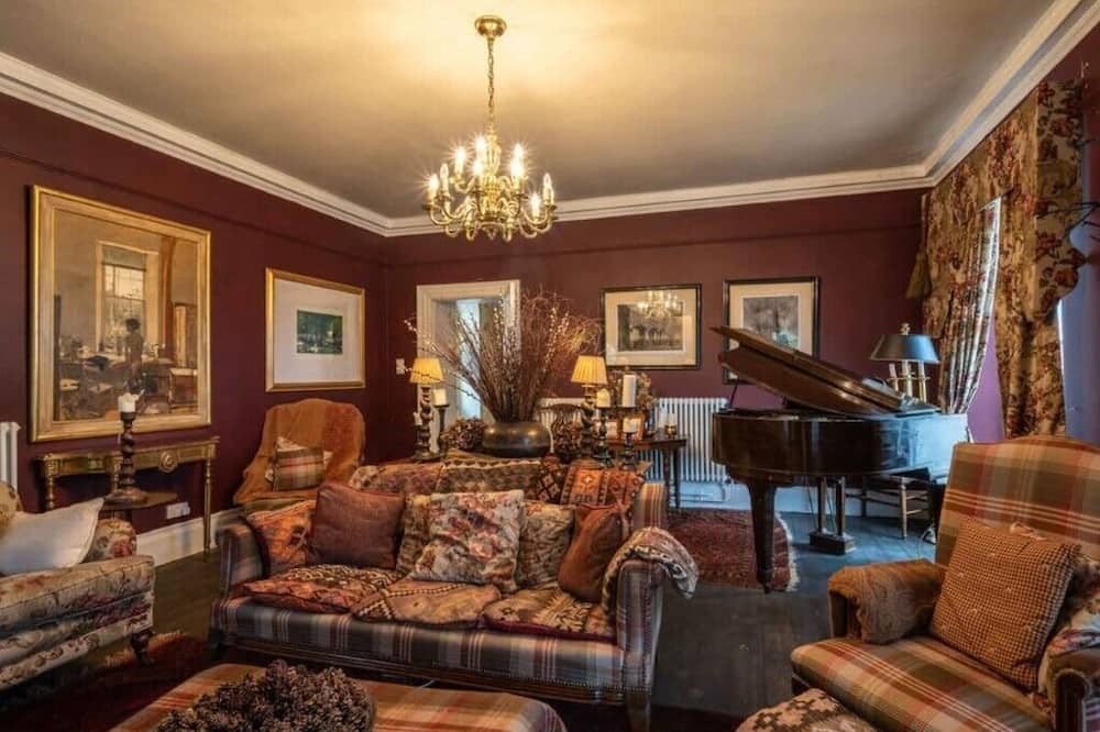 Photo of Livingroom in Clearbrook